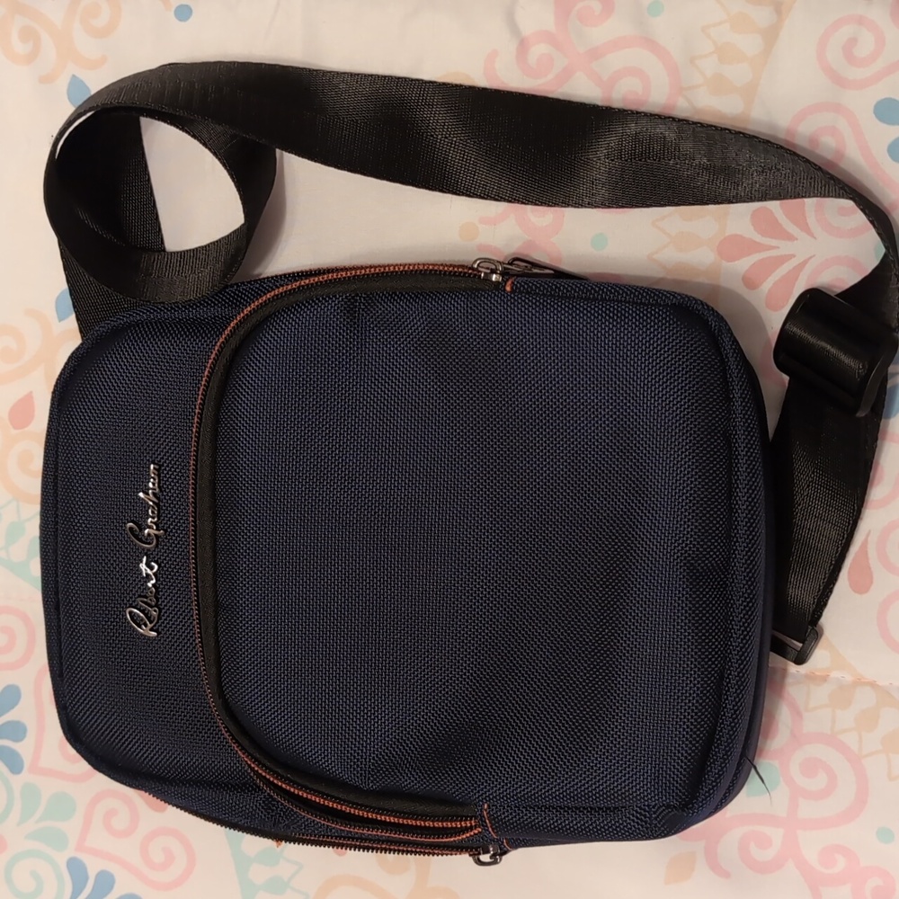 Robert Graham Unisex crossbody bag